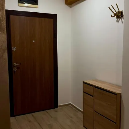 Dinjas Place